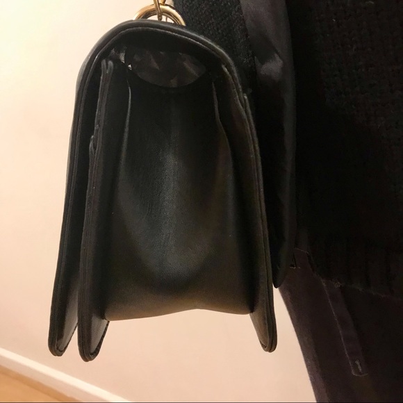 Badgley Mishka black & white tweed, vegan leather and yellow metal crossbody bag - Picture 4 of 14